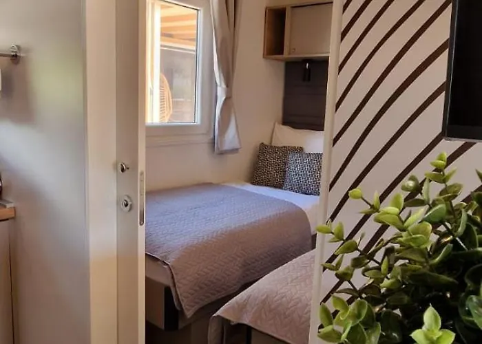 Кемпинг Mobile K Биоград-на-Мору